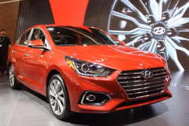 Hyundai Accent đấu Toyota Vios: Sedan cỡ nhỏ dìm nhau xuống dưới 500 triệu