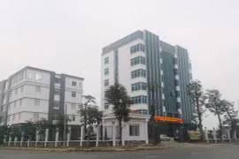 Giám đốc Ngân hàng Hợp tác nhảy lầu khi công an khám xét trụ sở