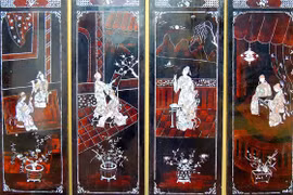 Sưu tầm được bộ tranh sơn mài về chuyện tình Kim - Kiều