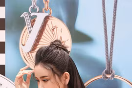 Trương Quỳnh Anh đẹp rạng rỡ