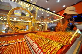 Giá vàng tăng mạnh, vượt ngưỡng 37 triệu đồng/lượng