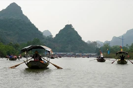 Khách du lịch tăng mạnh tại nhiều nơi