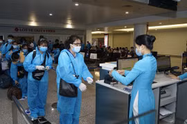 Đồng loạt mở lại một số đường bay đi quốc tế từ 1-4