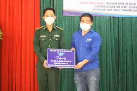 Tổ chức chương trình Tháng ba biên giới ở xã Ia Pnôn