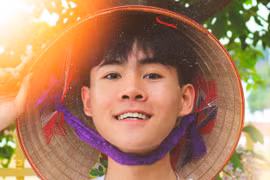 Từ bị chọc 'giọng nói quái gở' tới chàng trai Olympia giành học bổng 3,3 tỉ đồng