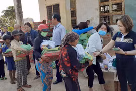 Chư Sê: Tặng 500 phần quà cho đồng bào nghèo, khó khăn