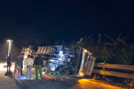 Tai nạn trên đèo Lò Xo: Hai xe đối đầu trong đêm, tài xế tử vong