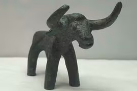 Phát lộ tượng đồng từ thời Hy Lạp cổ đại sau trận mưa rào lớn