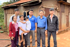 Chư Sê quan tâm giúp đỡ trẻ em yếu thế