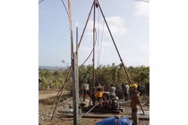 Khởi công công trình giếng khoan cộng đồng tại xã Đê Ar