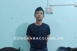 Dùng gậy đánh bố đẻ đến tử vong