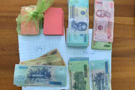 Đak Pơ: Tạm giữ 4 đối tượng đánh bạc trong cây xăng