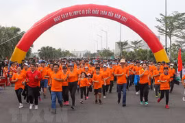 Hơn 4.000 người tham gia Ngày chạy Olympic vì sức khỏe toàn dân