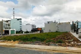 TP.HCM 'giải cứu' hàng ngàn héc ta đất hỗn hợp và đất dân cư xây dựng mới