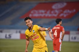Hậu vệ Văn Thanh: "Hoàng Anh Gia Lai đoàn kết hơn thời Kiatisak"