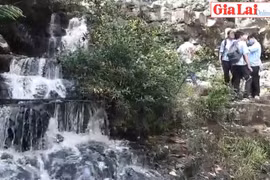 Đến Kon Chư Răng ngắm thác đổ giữa đại ngàn