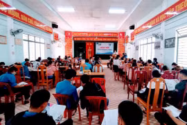 Phú Thiện: Hơn 80 đoàn viên tư vấn hướng nghiệp và giới thiệu việc làm