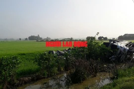 Xe tải tông xe khách chở đoàn hành hương: Thêm 1 người chết