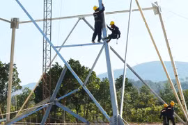 Khẩn trương hoàn thành Dự án đường dây 500 kV Dốc Sỏi-Pleiku 2