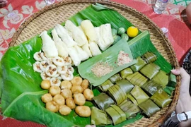 Độc đáo bánh khoai mì ở Mơ Hra