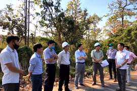 Bàn giao công trình sửa chữa quốc lộ 14C đoạn qua huyện Chư Prông