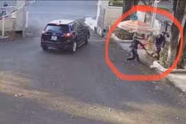 Pleiku: Xin thăm người nhà không được, nam thanh niên hành hung bảo vệ bệnh viện