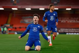 Mason Mount lập siêu phẩm đưa Chelsea trở lại Top 4