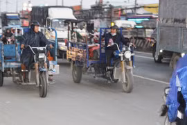 Những mảnh đời ba gác: Nhu cầu và sự 'hỗn loạn'