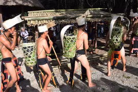 "Củi hứa hôn" của người Giẻ Triêng