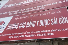 Trường ở địa phương này không được lấy địa phương khác để đặt tên