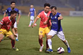 Huấn luyện viên Chu Đình Nghiêm đau đầu với bài toán trung phong của Hà Nội