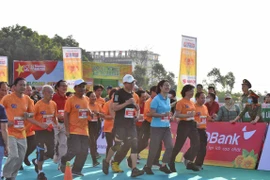 Khai mạc Giải vô địch Quốc gia Marathon và cự ly dài Báo Tiền Phong