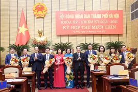 Hà Nội miễn nhiệm, bầu bổ sung một loạt lãnh đạo chủ chốt