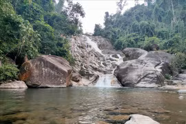 Thanh Hóa: Vẻ đẹp đầy hoang sơ, tĩnh lặng bên dòng thác Ma Hao