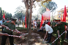 Chủ tịch UBND tỉnh Gia Lai Võ Ngọc Thành dự lễ phát động "Tết trồng cây đời đời nhớ ơn Bác Hồ"