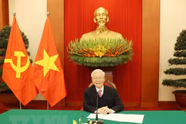 Tổng Bí thư, Chủ tịch nước điện đàm với Thủ tướng Nhật Suga Yoshihide