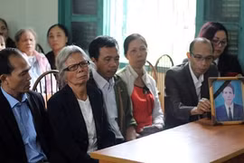 Tòa án nhân dân tỉnh Điện Biên xin lỗi công khai 3 mẹ con "chịu" án oan giết cha suốt 28 năm