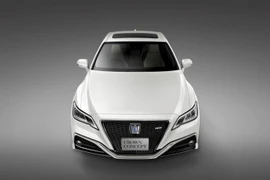 Bất ngờ trước những thay đổi của Toyota Crown Concept