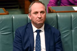 Phó Thủ tướng Úc mất chức vì có 2 quốc tịch