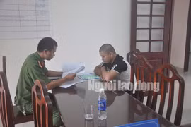 Giành nhau nhận thủ phạm nổ súng bắn người vì "nhìn đểu"