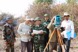 Theo chân người cắm mốc chủ quyền