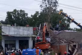 Sập giàn giáo ở Phú Quốc, 6 người thương vong