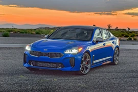 Kia Stinger 2018 chốt giá từ 754 triệu đồng