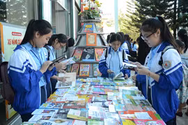 Tổ chức chương trình Kết nối bạn đọc yêu sách năm 2017