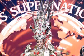 Việt Nam thắng giải Trang phục dân tộc ở Hoa hậu Siêu quốc gia