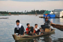 Làng Điếu Ngư trên dòng Sê San