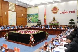 Chấm dứt ngay tình trạng chè chén, xa hoa, lãng phí