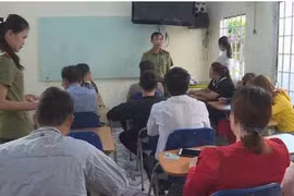 Phát hiện trung tâm tổ chức thi ngoại ngữ "chui" ở Đắk Lắk