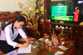 Dạy học trên truyền hình cho học sinh lớp 9: Lợi ích kép