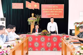 Bộ trưởng Đinh Tiến Dũng làm việc với ngành Tài chính tỉnh Gia Lai